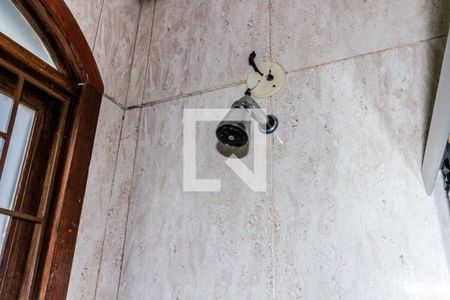 Casa à venda com 303m², 4 quartos e 2 vagasBanheiro 2