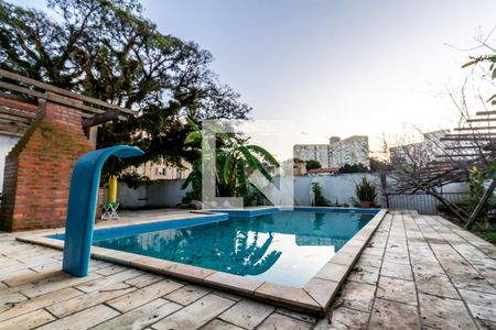 Casa à venda com 303m², 4 quartos e 2 vagasÁrea comum