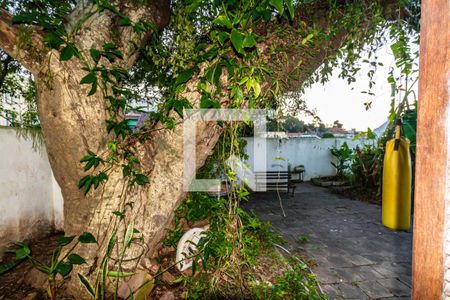 Casa à venda com 303m², 4 quartos e 2 vagasVista 