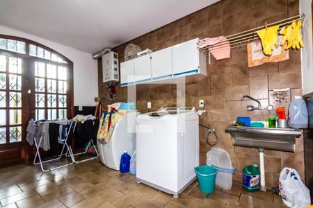 Casa à venda com 303m², 4 quartos e 2 vagasÁrea de Serviço