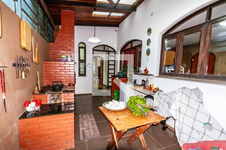 Casa à venda com 303m², 4 quartos e 2 vagasÁrea comum