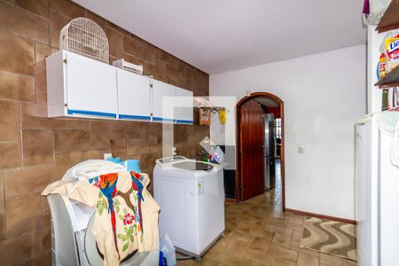 Casa à venda com 303m², 4 quartos e 2 vagasÁrea de Serviço
