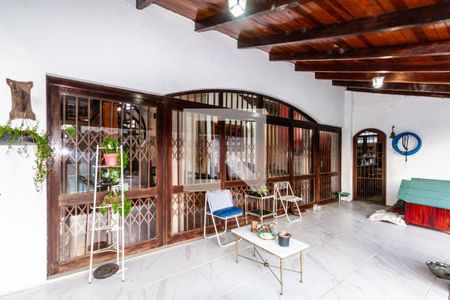 Casa à venda com 303m², 4 quartos e 2 vagasÁrea comum