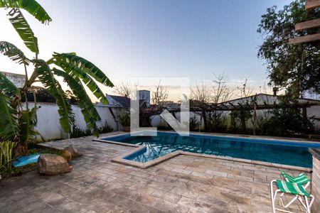 Casa à venda com 303m², 4 quartos e 2 vagasÁrea comum