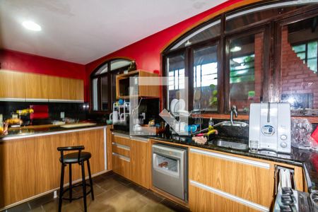 Casa à venda com 303m², 4 quartos e 2 vagasCozinha