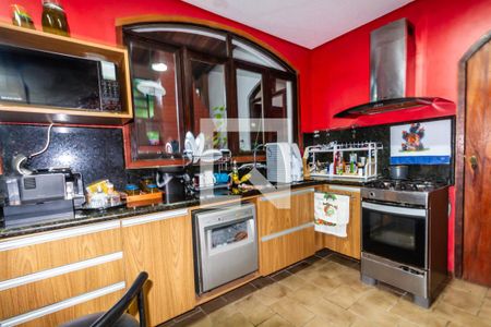 Casa à venda com 303m², 4 quartos e 2 vagasCozinha