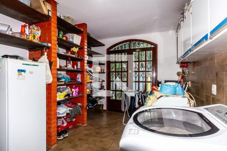 Casa à venda com 303m², 4 quartos e 2 vagasÁrea de Serviço