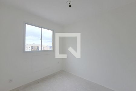 Quarto 1 de apartamento para alugar com 2 quartos, 48m² em Del Castilho, Rio de Janeiro