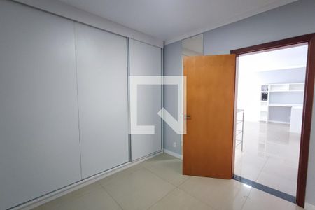 Quarto Suíte 1 de casa de condomínio à venda com 4 quartos, 282m² em Swiss Park, Campinas