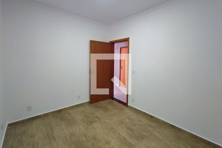 Casa de condomínio à venda com 282m², 4 quartos e 4 vagasQuarto 4