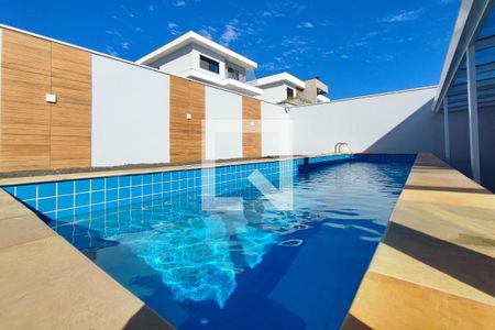 Casa de condomínio à venda com 282m², 4 quartos e 4 vagasÁrea comum - Piscina