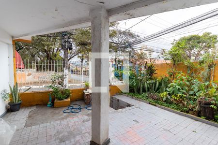 Casa à venda com 250m², 2 quartos e 1 vaga Casa à venda com 250m², 2 quartos e 1 vagaQuintal - Casa 02