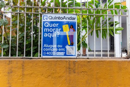 Casa à venda com 250m², 2 quartos e 1 vaga Casa à venda com 250m², 2 quartos e 1 vagaPlaquinha