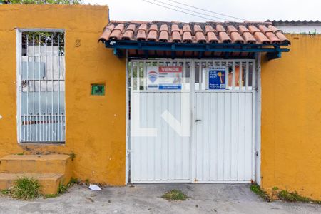 Casa à venda com 250m², 2 quartos e 1 vaga Casa à venda com 250m², 2 quartos e 1 vagaFachada