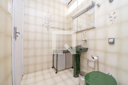 Banheiro de apartamento à venda com 2 quartos, 57m² em Santa Ifigênia, São Paulo