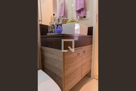 Apartamento à venda com 67m², 3 quartos e 2 vagasBanheiro