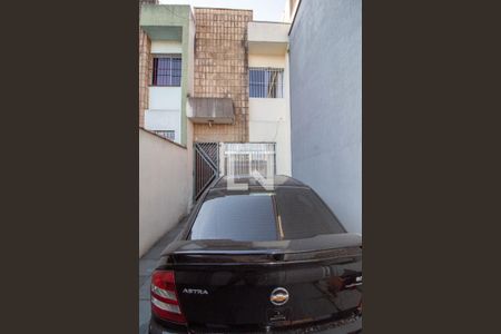 Garagem de casa à venda com 2 quartos, 80m² em Vila Bancaria, São Paulo
