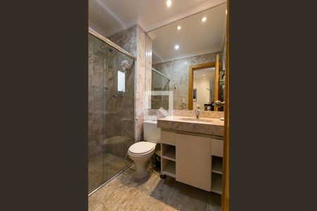 Apartamento à venda com 135m², 4 quartos e 3 vagasBanheiro da Suíte 1