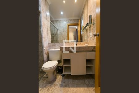 Apartamento à venda com 135m², 4 quartos e 3 vagasBanheiro da Suíte 1