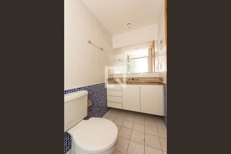 Apartamento para alugar com 80m², 2 quartos e 2 vagas Apartamento para alugar com 80m², 2 quartos e 2 vagasBanheiro da Suíte