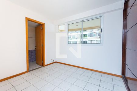Suite de apartamento para alugar com 2 quartos, 80m² em Icaraí, Niterói