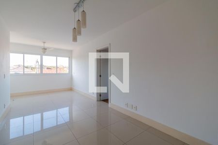 Sala de apartamento para alugar com 3 quartos, 85m² em Partenon, Porto Alegre