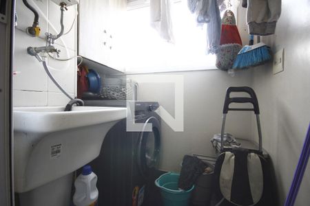 Apartamento à venda com 67m², 3 quartos e 1 vagaÁrea de Serviço