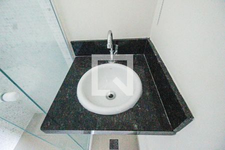 Casa de condomínio à venda com 43m², 2 quartos e 1 vagaBanheiro