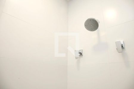 Banheiro de apartamento à venda com 1 quarto, 42m² em Independência, Porto Alegre