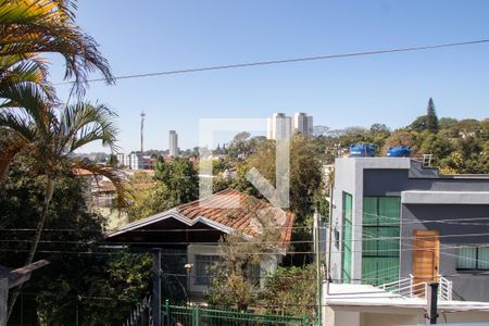 Vista de casa à venda com 3 quartos, 140m² em Vila Rosa, São Paulo