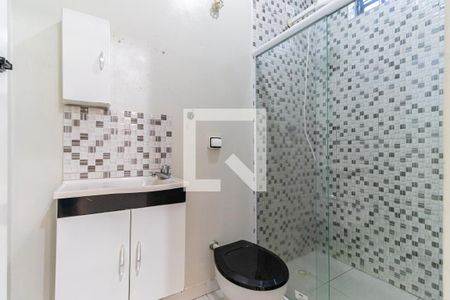 Banheiro de kitnet/studio para alugar com 1 quarto, 25m² em Socorro, São Paulo