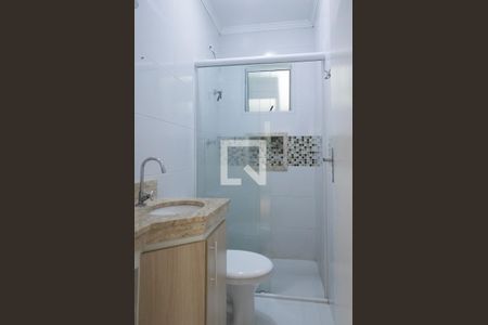 Banheiro de apartamento para alugar com 2 quartos, 42m² em Vila Aurora (zona Norte), São Paulo