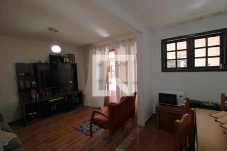 Sala de casa à venda com 3 quartos, 160m² em Parque Residencial Julia, São Paulo