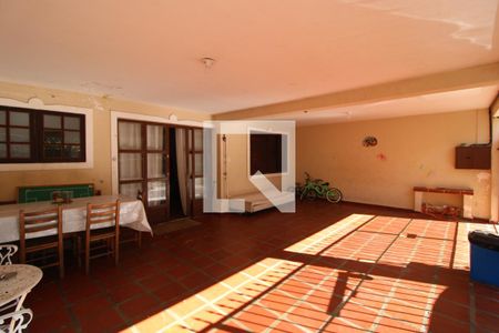 Casa à venda com 160m², 3 quartos e 3 vagasGaragem