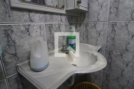 Casa à venda com 160m², 3 quartos e 3 vagasPia banheiro comum