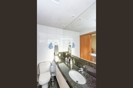 Apartamento à venda com 127m², 4 quartos e 3 vagasBanheiro da Suíte