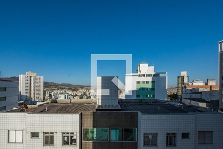 Apartamento à venda com 127m², 4 quartos e 3 vagasSemi Suíte 1