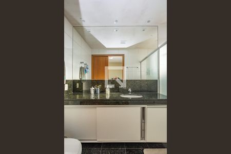 Apartamento à venda com 127m², 4 quartos e 3 vagasBanheiro da Suíte