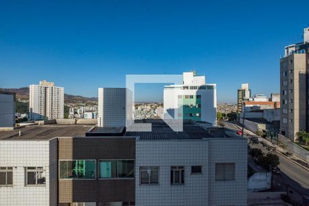 Apartamento à venda com 127m², 4 quartos e 3 vagasSemi Suíte 2