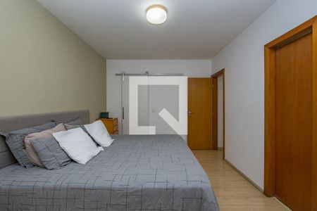 Apartamento à venda com 127m², 4 quartos e 3 vagasSuíte