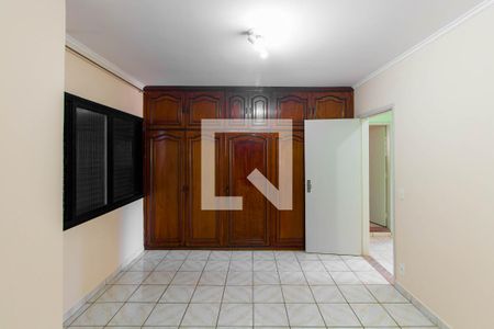 Casa para alugar com 150m², 3 quartos e 5 vagasSuíte