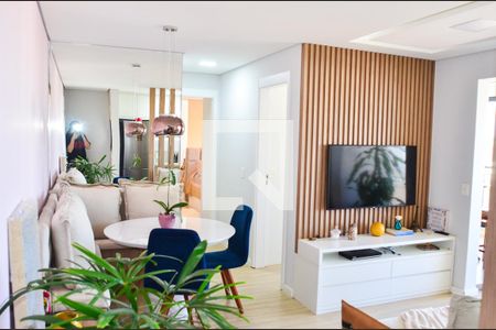 Sala de apartamento à venda com 2 quartos, 61m² em Taquaral, Campinas
