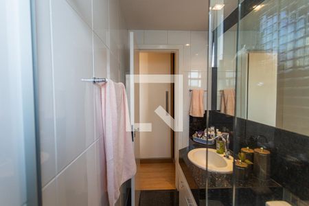Apartamento à venda com 140m², 3 quartos e 2 vagasBanheiro da Suíte