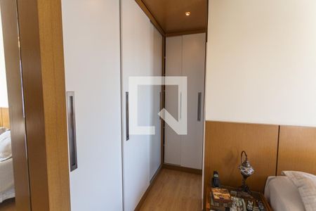 Apartamento à venda com 140m², 3 quartos e 2 vagasArmário da Suíte