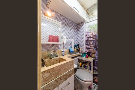 Banheiro de apartamento à venda com 2 quartos, 53m² em Jardim Odete, Guarulhos