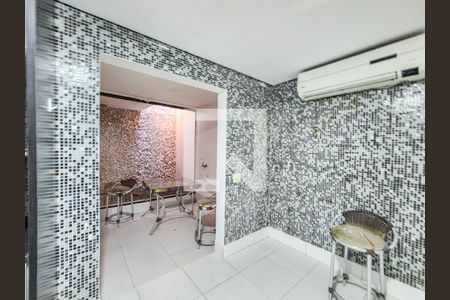 Casa de condomínio para alugar com 320m², 5 quartos e 2 vagasCozinha