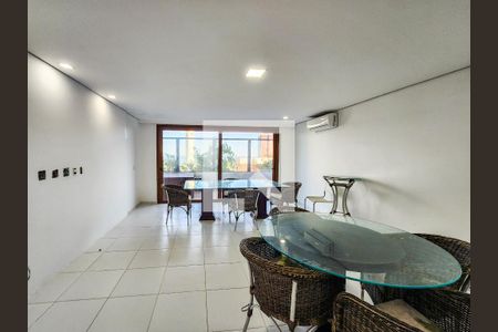 Casa de condomínio para alugar com 320m², 5 quartos e 2 vagas Sala 2