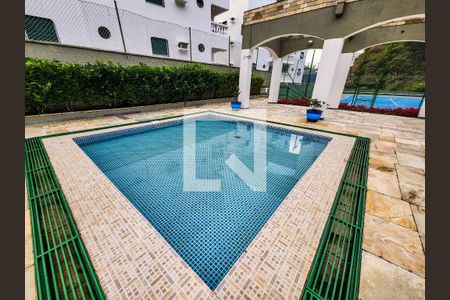 Casa de condomínio para alugar com 320m², 5 quartos e 2 vagasÁrea comum - Piscina