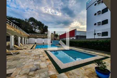 Casa de condomínio para alugar com 320m², 5 quartos e 2 vagasÁrea comum - Piscina
