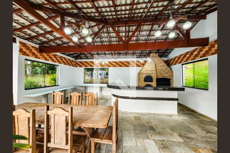 Casa de condomínio para alugar com 320m², 5 quartos e 2 vagasÁrea coÁrea comum - Churrasqueiramum - Salão de festas